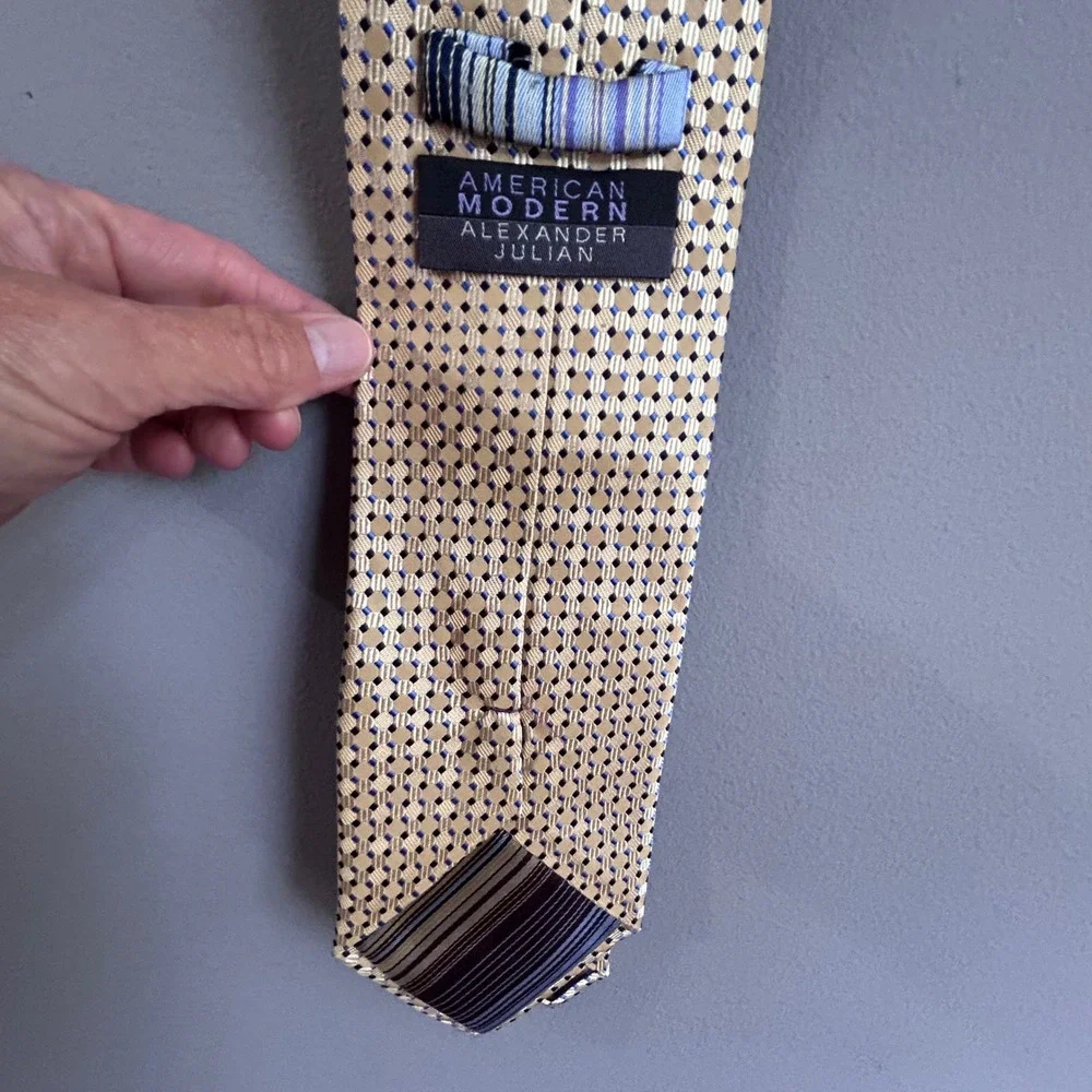 Alexander Julian American Modern Gold Geometric Silk Tie Mens Classic Formal